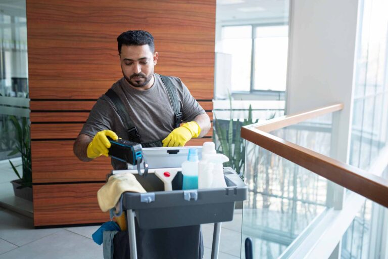5 Must-Know Tips for Keeping Classrooms Clean Between Professional Visits